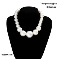 Collier Blanc 7016