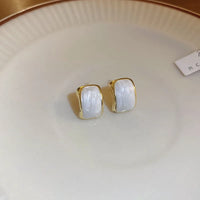 106# Silver Needle-White Curved Square