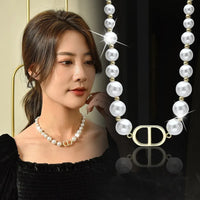 Collier de perles de 8 mots