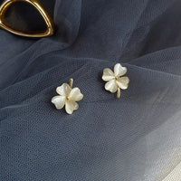 76# Ear Studs-Silver Needle-Golden Clover