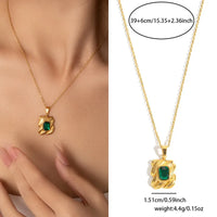 Collier carré vert