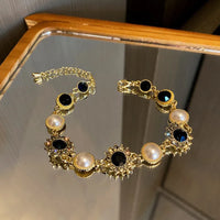 9. Bracelet perles et strass