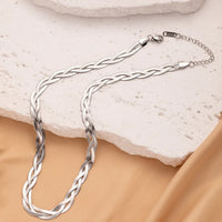 Collier torsadé argenté