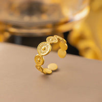 34 [Af168] Embossed Dot Ring Gold