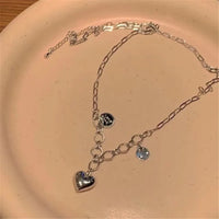 Collier d'amour tridimensionnel