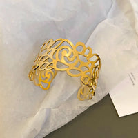 96# Bracelet-Gold